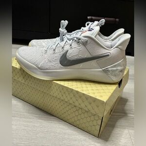 RARE Nike Kobe A.D. Derozan PE ‘City of Compton’ BNIB, Deadstock US Mens 11